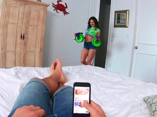 Looney Aubree Valentine Hops on BF’s Massive Prick